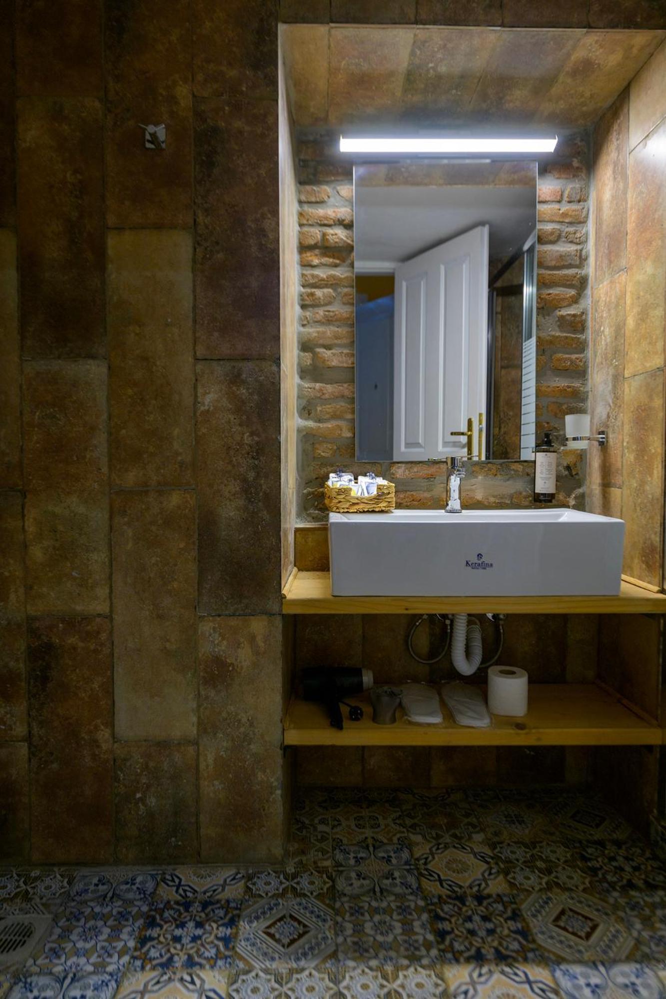 Alley Rooms Mytilíni Zewnętrze zdjęcie