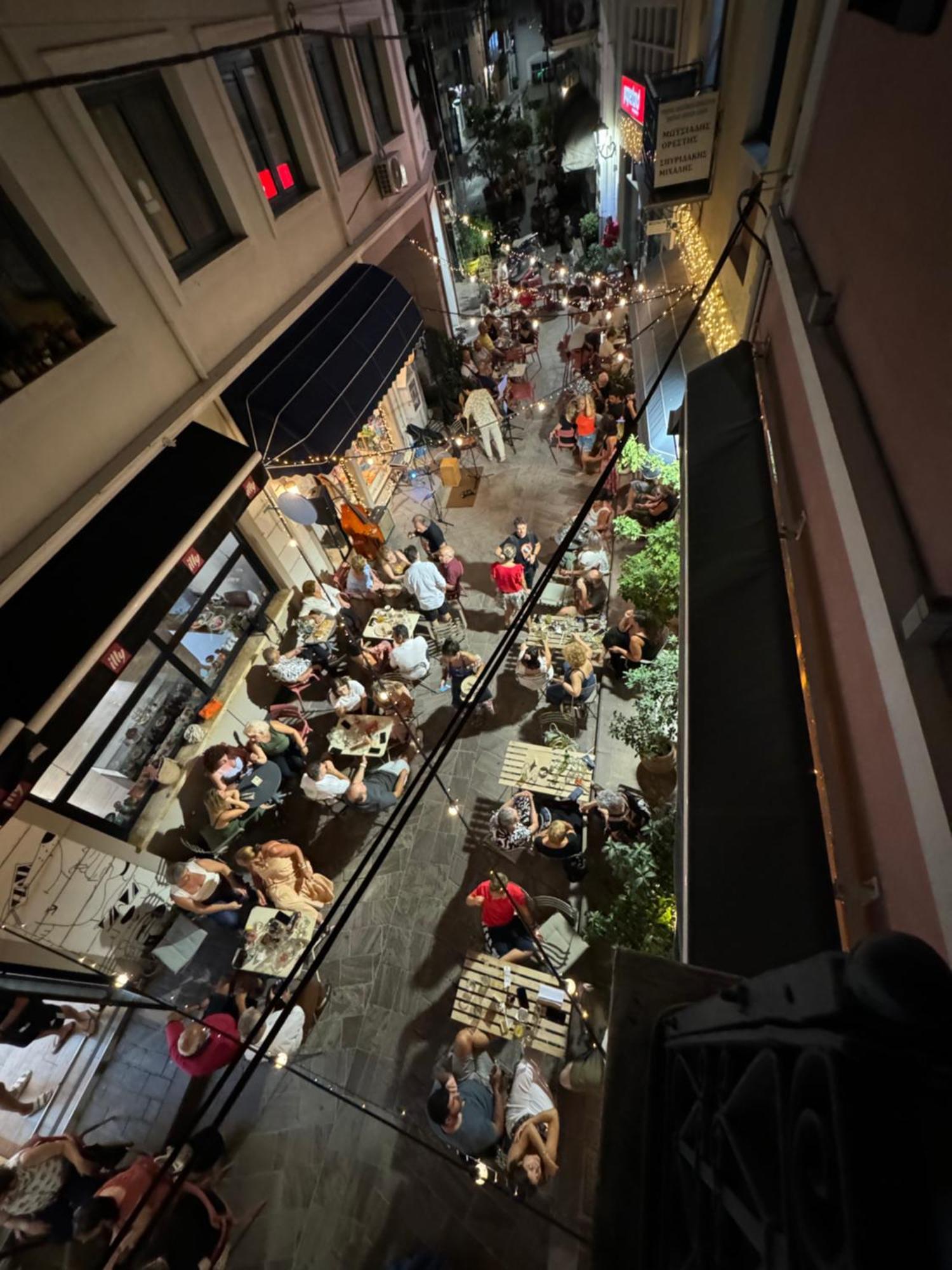 Alley Rooms Mytilíni Zewnętrze zdjęcie