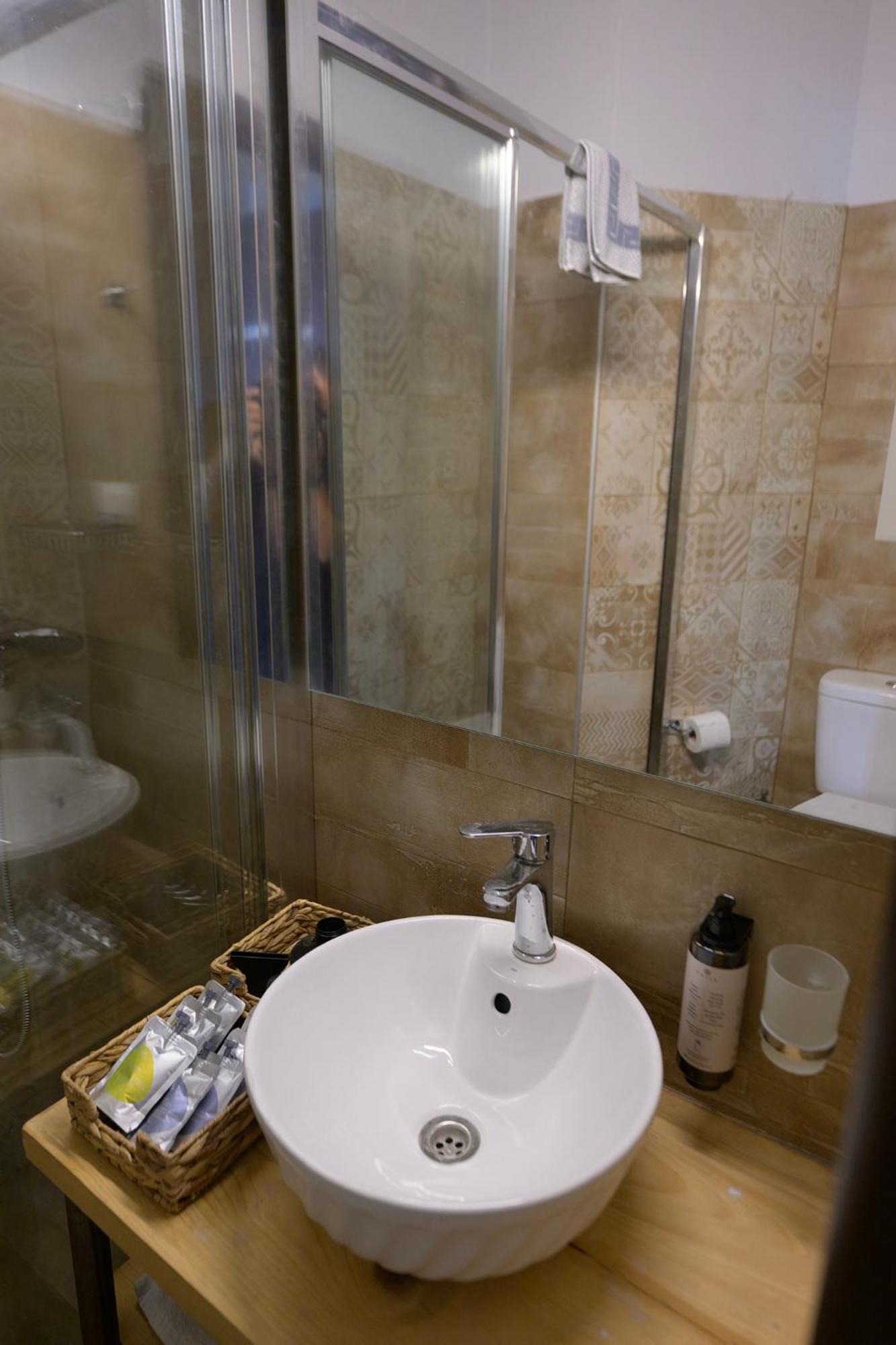 Alley Rooms Mytilíni Zewnętrze zdjęcie